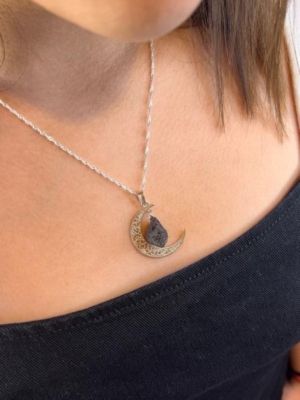 COLLAR LUNA NEGRA