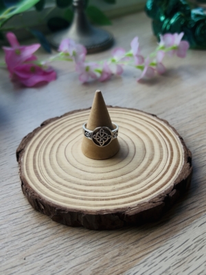 ANILLO NUDO DE BRUJA. PROTECCIÓN